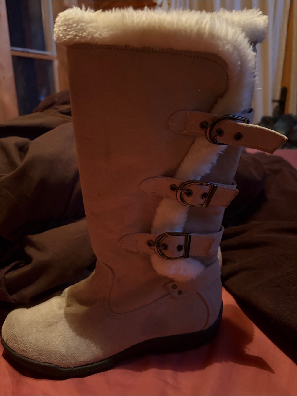 Girls size 3 boots Hot Tomato Tan Faux-Suede Winter Boots with White Shearling
